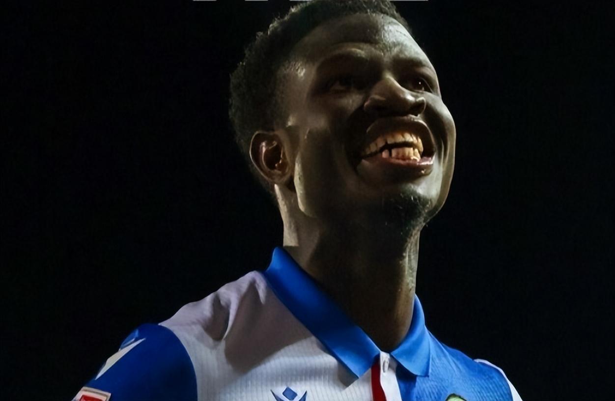 cba-盖伊加盟申花后，或许能帮助刘诚宇走出瓶颈期，未来携手发威进球